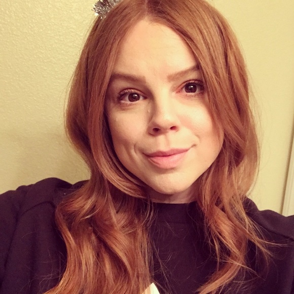 Meet your Posher, Melissa - Picture 1 of 1